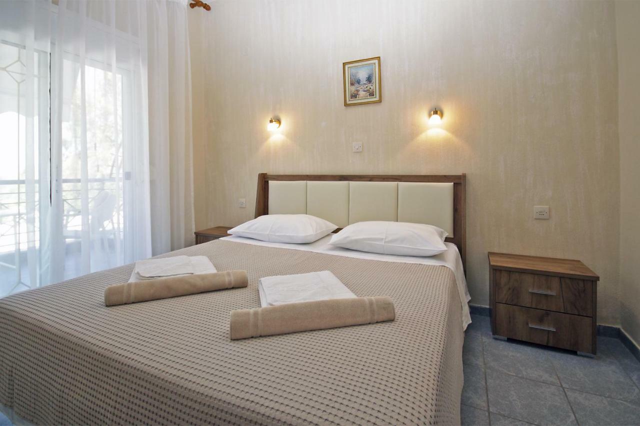 Funbeach Rooms Neos Marmaras Exterior photo